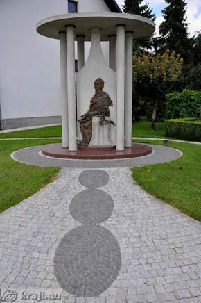 spomenik krompirju in Mariji Tereziji